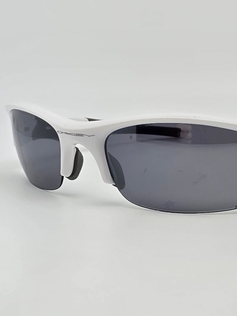 Oakley 03-882 Flak Jacket White Frame Black Iridium Lens Sunglasses 63-14-133